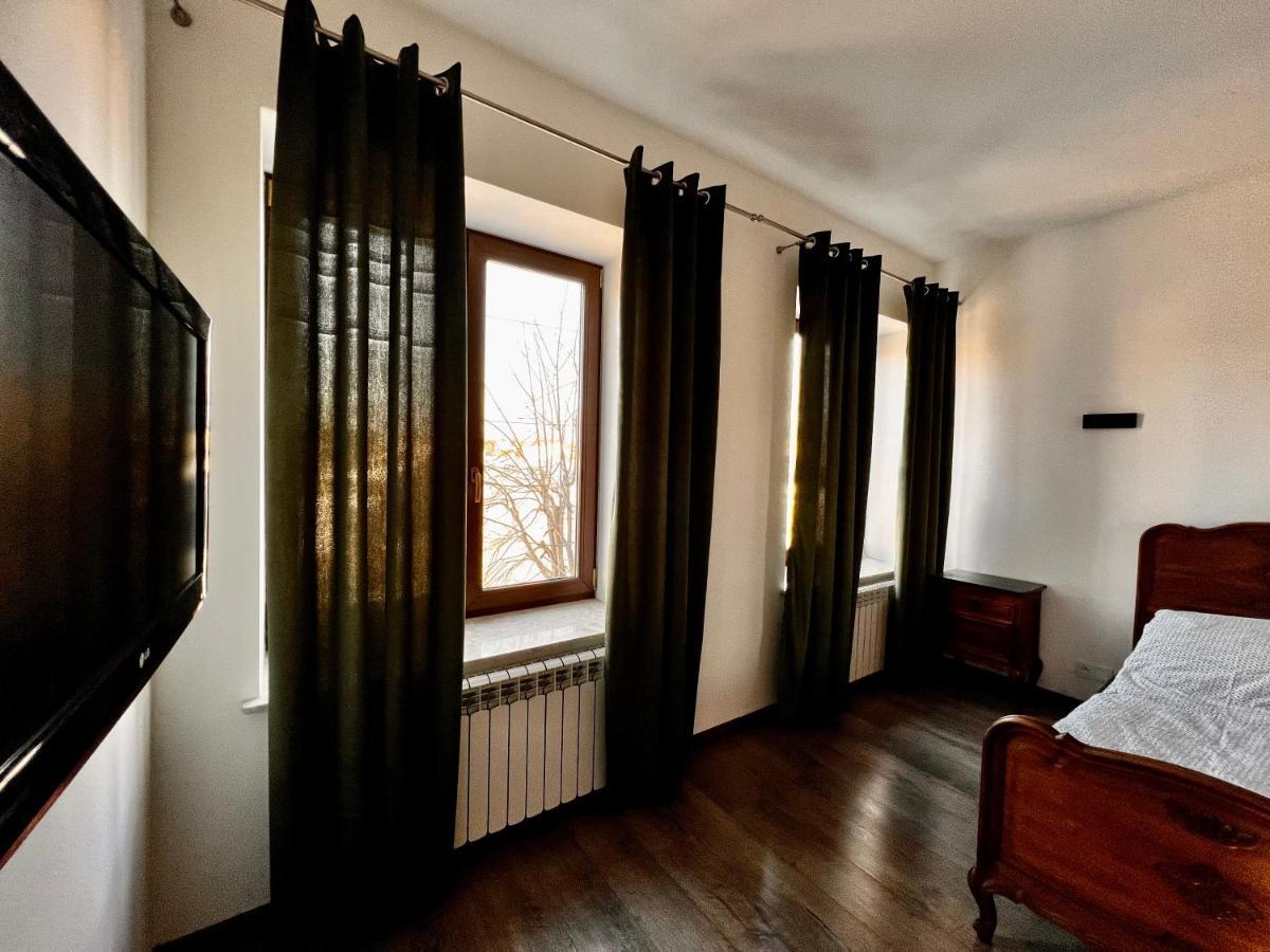 Apartament na Maja -2- Skierniewice Bagian luar foto